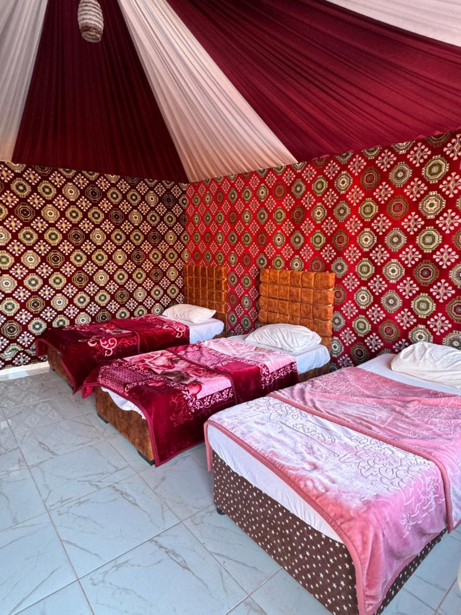 Wadi Rum Bubble Camp & Tour المظهر الخارجي الصورة