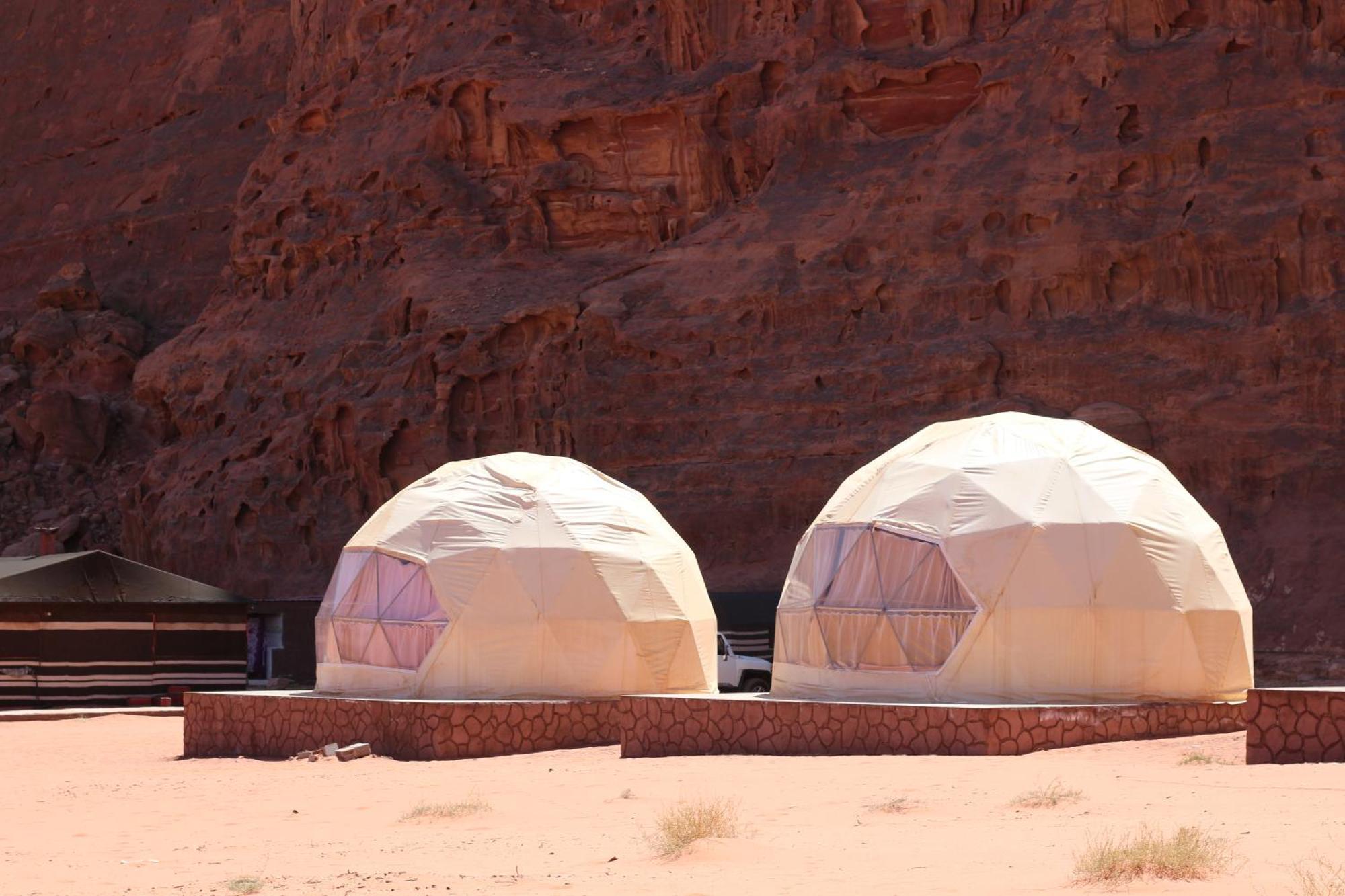 Wadi Rum Bubble Camp & Tour المظهر الخارجي الصورة